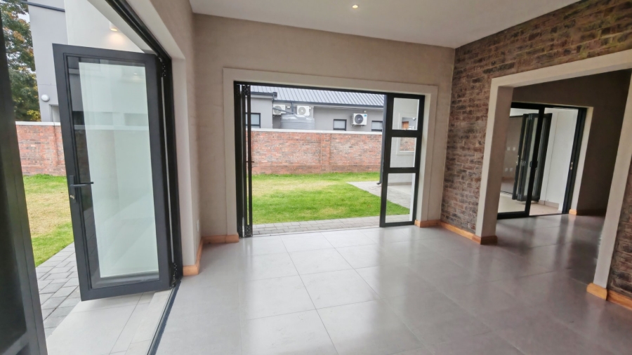 3 Bedroom Property for Sale in Highlands Western Cape